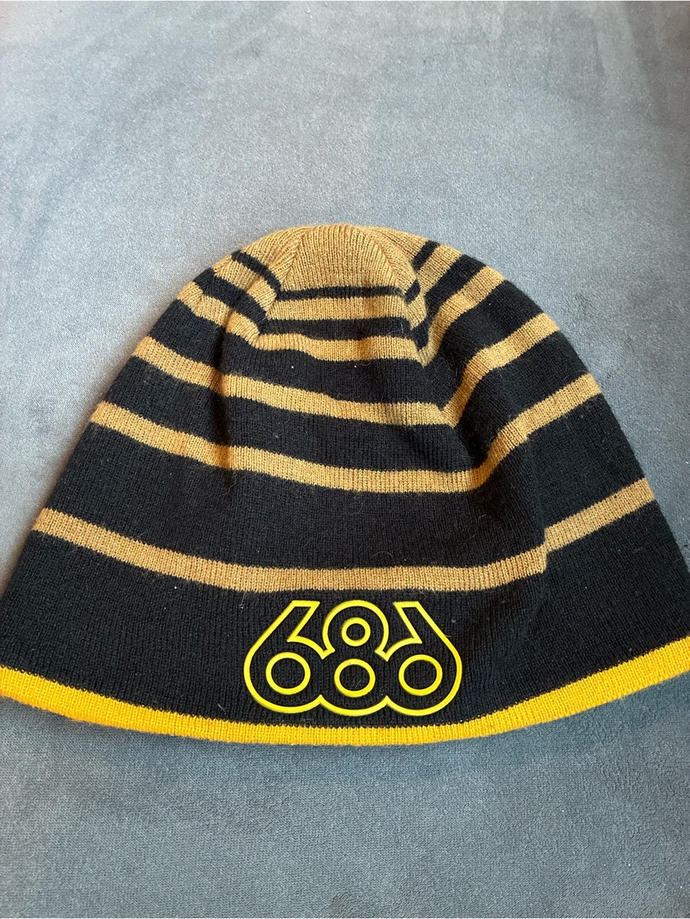 Men’s 686 Striped Beanie One Size Fits Most Winter Hat